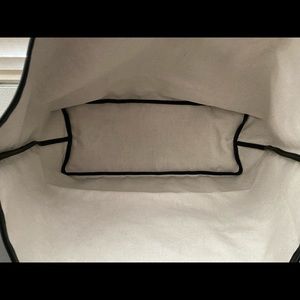 NWT - Goyard Saint Louis Tote
Goyardine PM Black